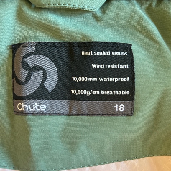 Waterproof wind protection Snow Jacket women size 18 runs like 16 - Picture 6 of 10